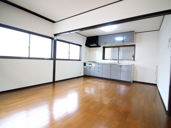 新井宿駅貸家の物件内観写真