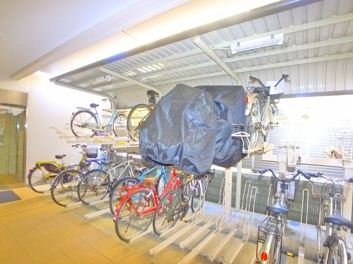 グレイス綾瀬の物件外観写真