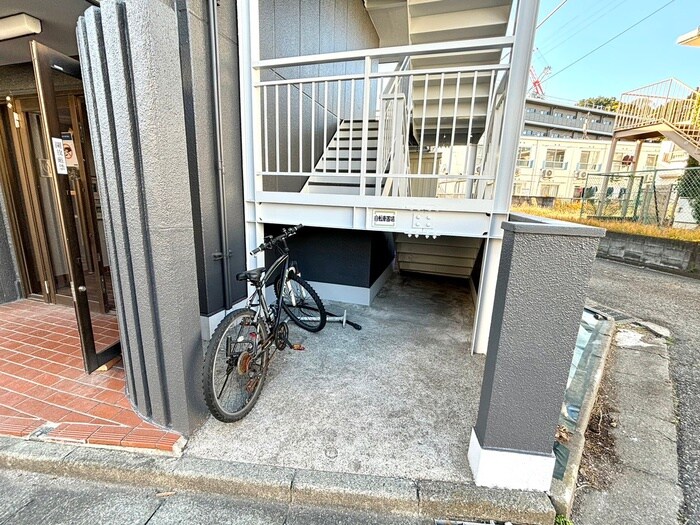 インティメイトハイツの物件外観写真