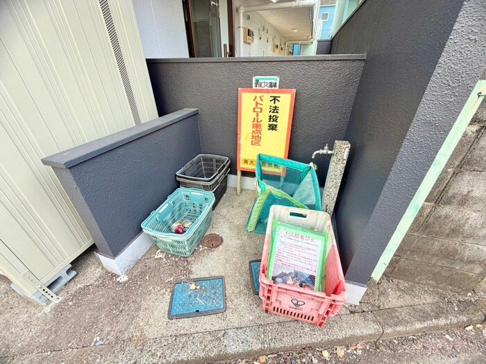 インティメイトハイツの物件外観写真