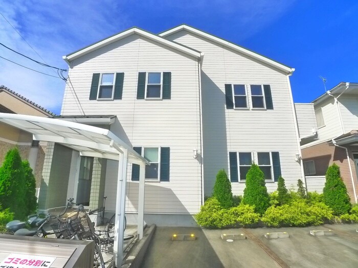 グリーンゲイブルズの物件外観写真