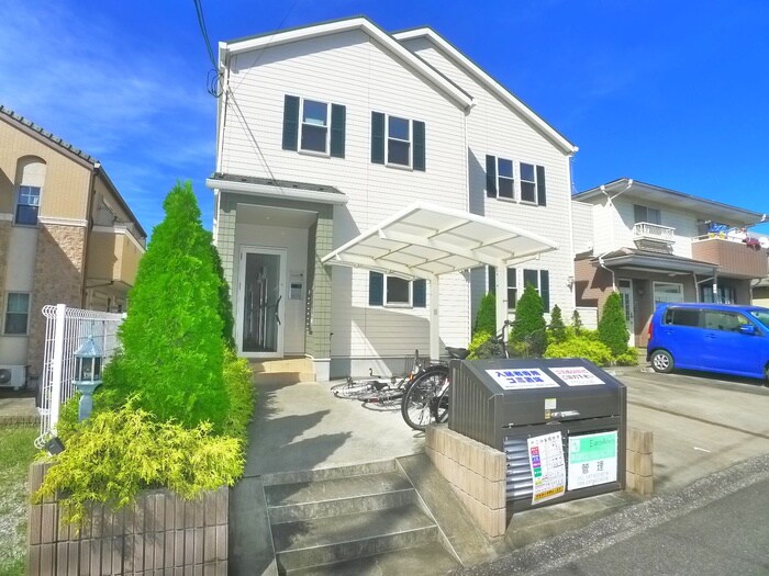 グリーンゲイブルズの物件外観写真