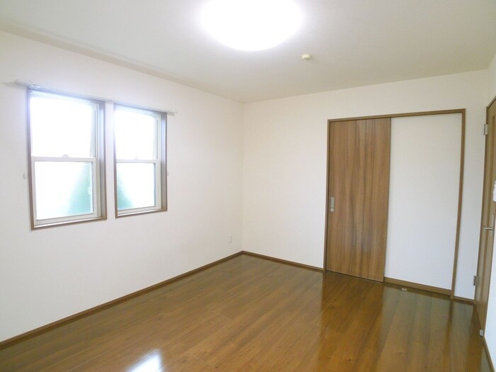 グリーンゲイブルズの物件内観写真