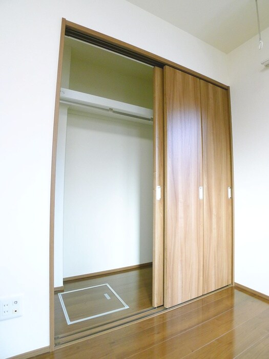 グリーンゲイブルズの物件内観写真