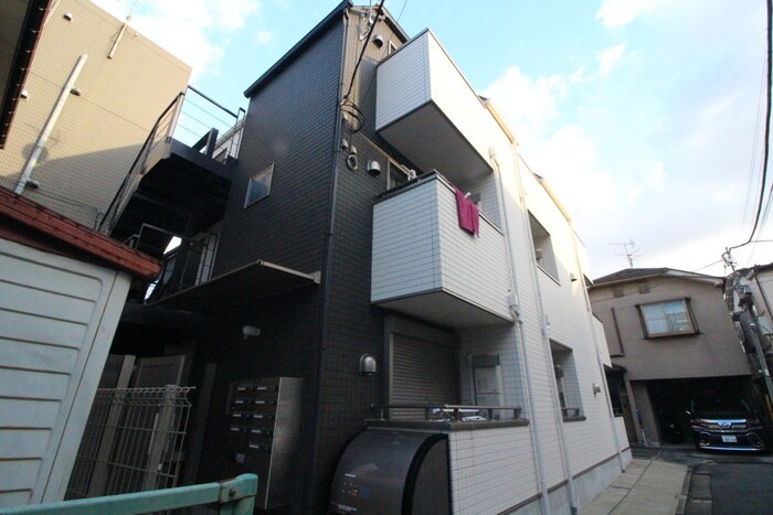 コンフィア目黒本町の物件外観写真