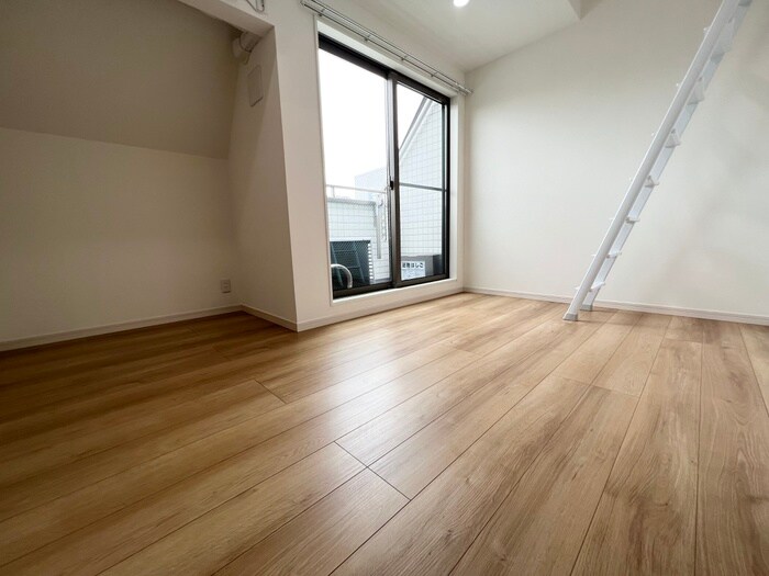 コンフィア目黒本町の物件内観写真