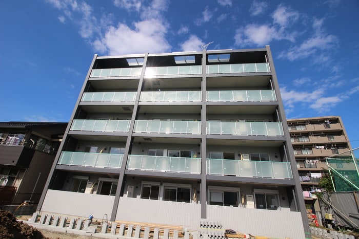 カーサ・ルミナーレの物件外観写真