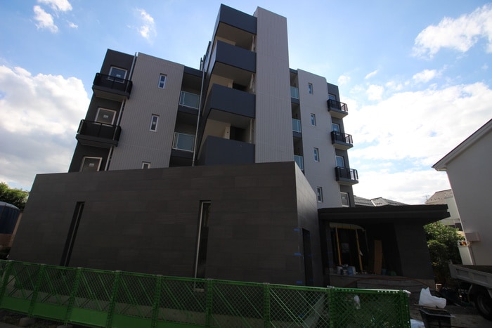 カーサ・ルミナーレの物件外観写真