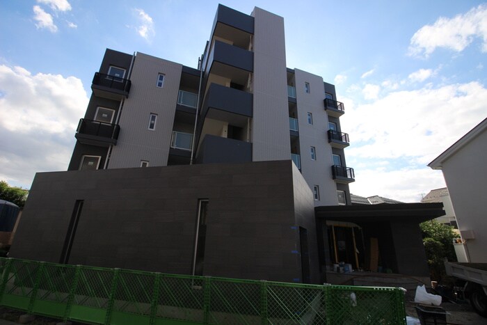 カーサ・ルミナーレの物件外観写真