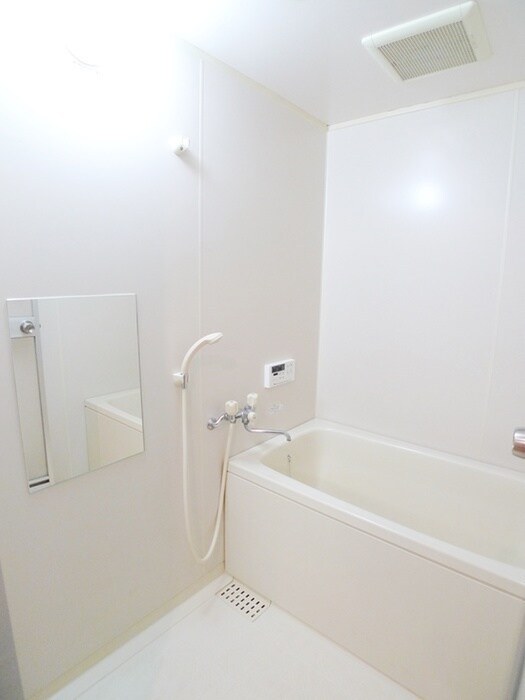 ストニッシュ中山の物件内観写真