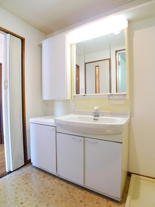 ストニッシュ中山の物件内観写真