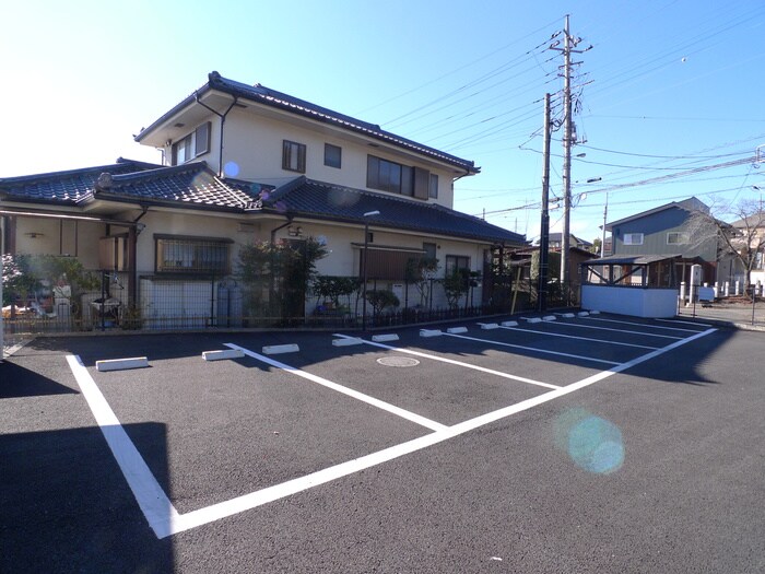 ストニッシュ中山の物件外観写真