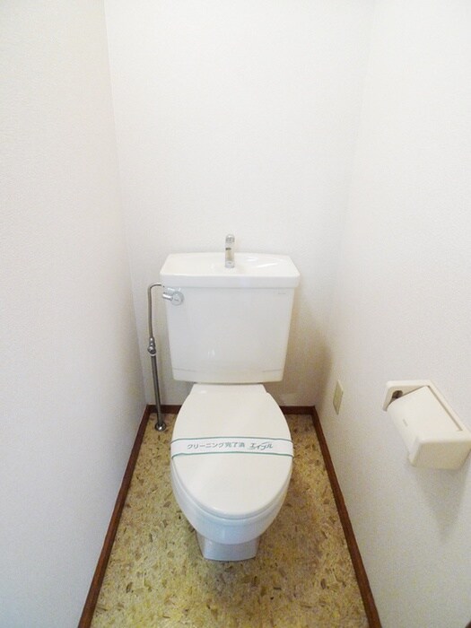 ストニッシュ中山の物件内観写真