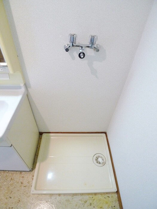 ストニッシュ中山の物件内観写真