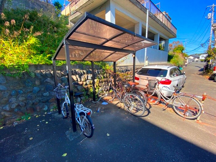 ア－バングロ－ブの物件外観写真