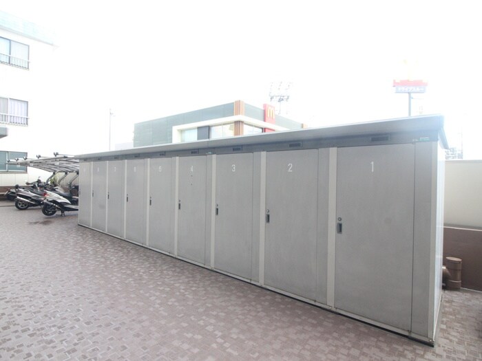 新川崎ロイヤルパレスの物件外観写真