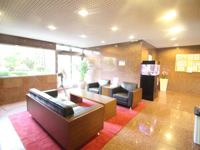 新川崎ロイヤルパレスの物件外観写真