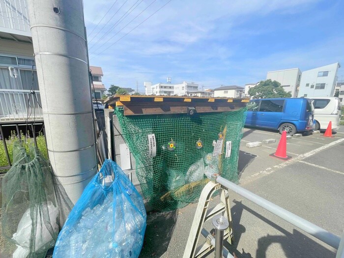 ロイヤルハイツD棟の物件外観写真