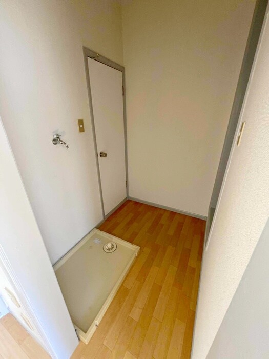 ロイヤルハイツD棟の物件内観写真