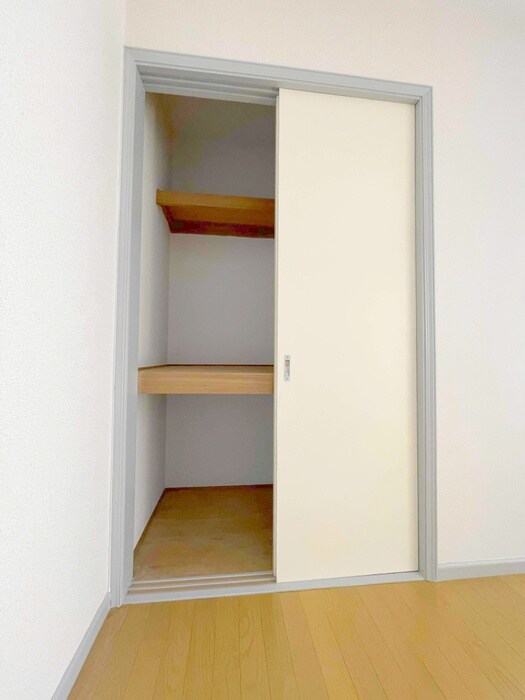 ロイヤルハイツD棟の物件内観写真