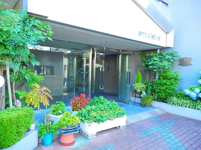 ＳＴレジデンスの物件外観写真