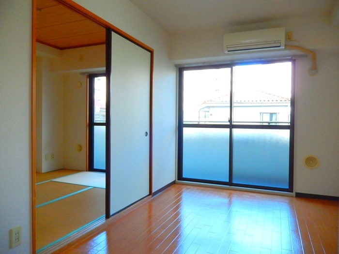 ＳＴレジデンスの物件内観写真