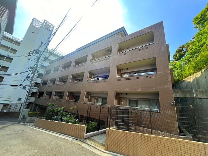 コンフォリア下落合の物件外観写真