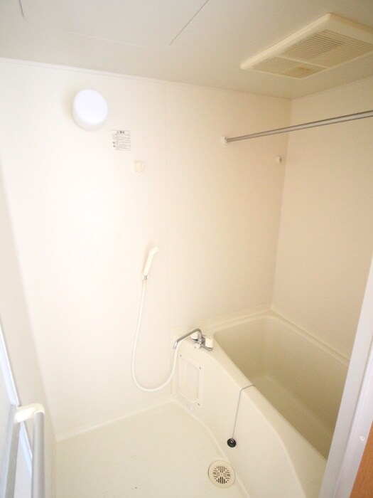 ビッグオレンジ中里Ａ棟の物件内観写真