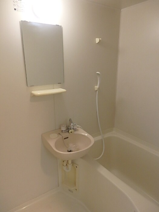 ジュネス厚木の物件内観写真