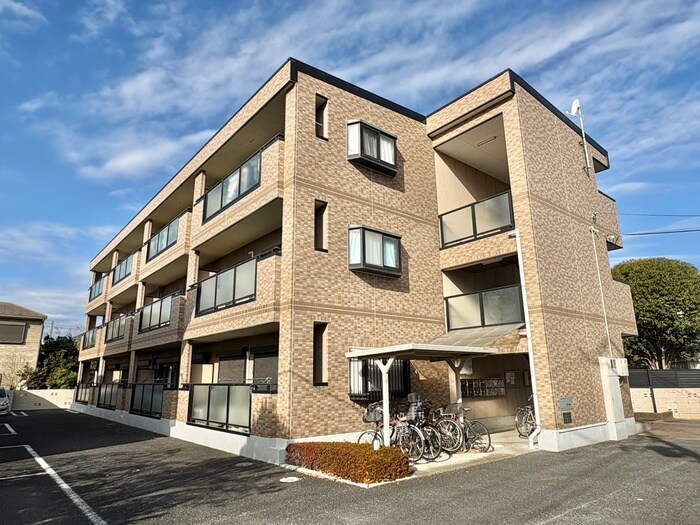 ロンググレースの物件外観写真