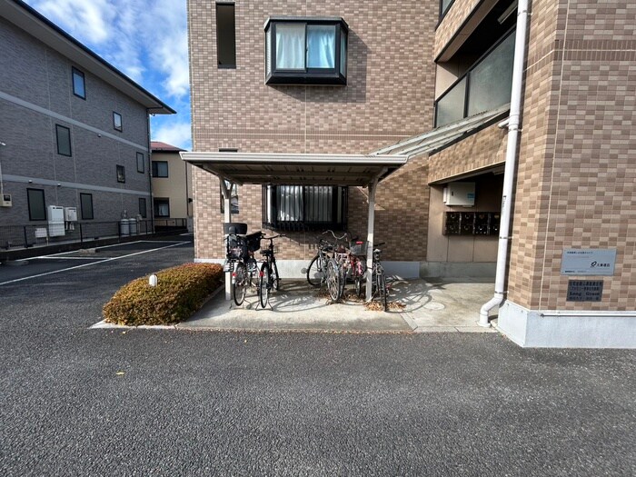 ロンググレースの物件外観写真