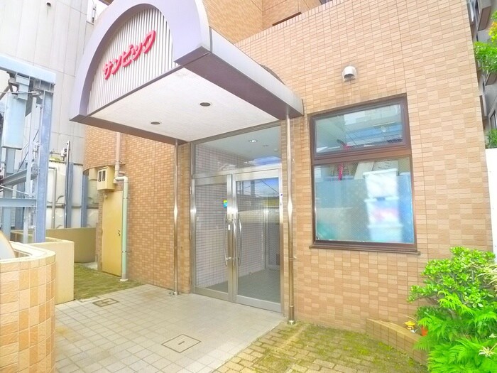 サンピックの物件外観写真