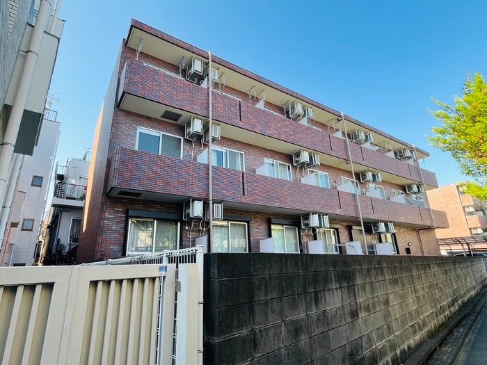 セシーズイシイ18の物件外観写真