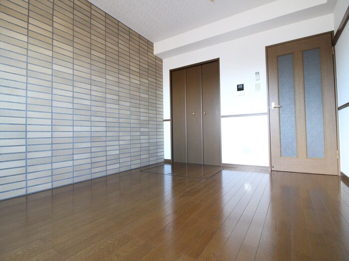 セシーズイシイ18の物件内観写真