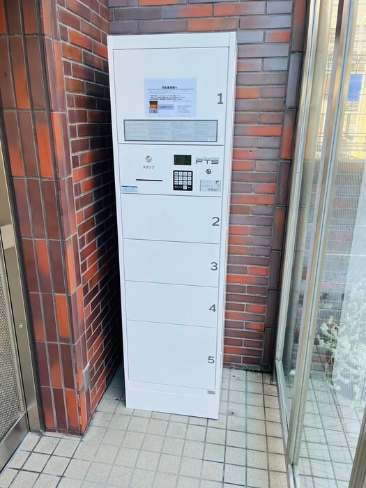 セシーズイシイ18の物件外観写真