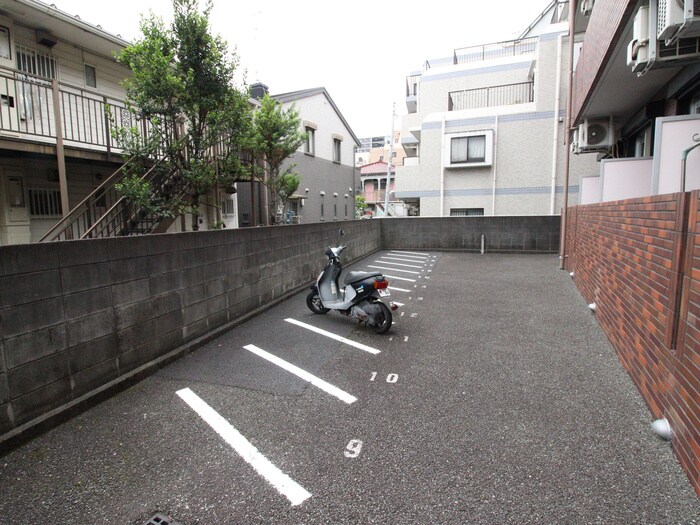 セシーズイシイ18の物件外観写真