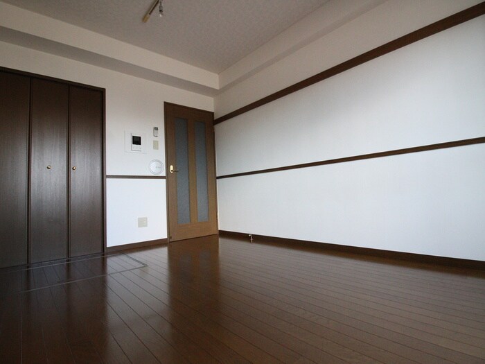 セシーズイシイ18の物件内観写真