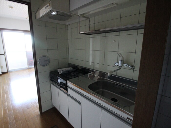 セシーズイシイ18の物件内観写真