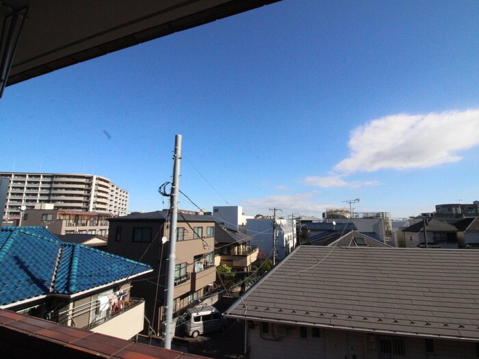 セシーズイシイ18の物件内観写真