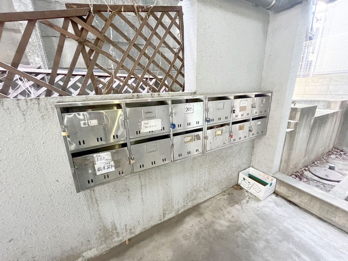 ウインハウス大谷の物件外観写真