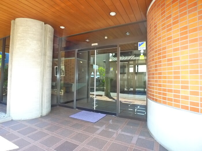 メイソンリー梅島の物件外観写真