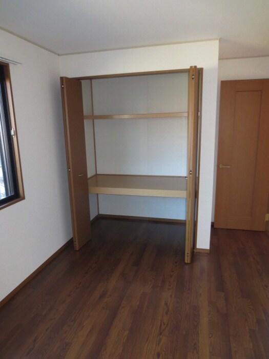 ロイヤルタウンDの物件内観写真