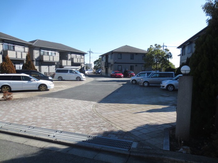 ロイヤルタウンDの物件外観写真