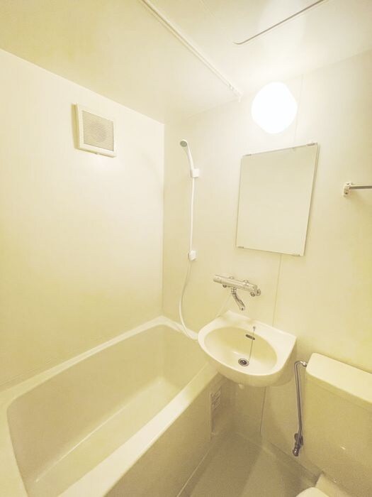 アゼリアガーデンズ生田の物件内観写真