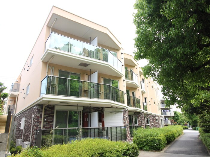 Feel So Good Hikarigaokaの物件外観写真