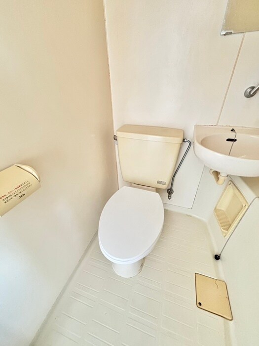 ホワイトハウス日野の物件内観写真