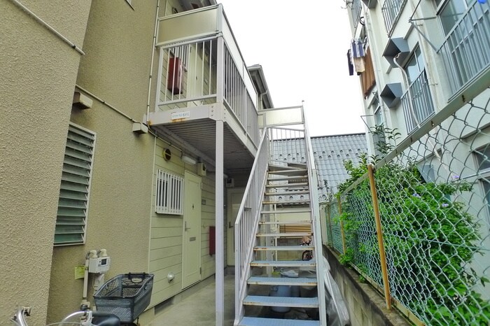 シャルマン松が丘の物件外観写真