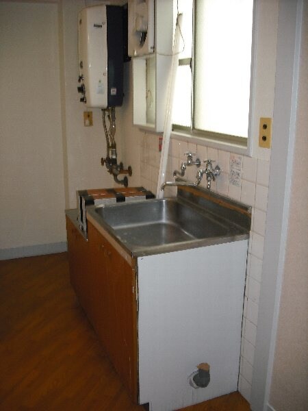 内田マンションの物件内観写真