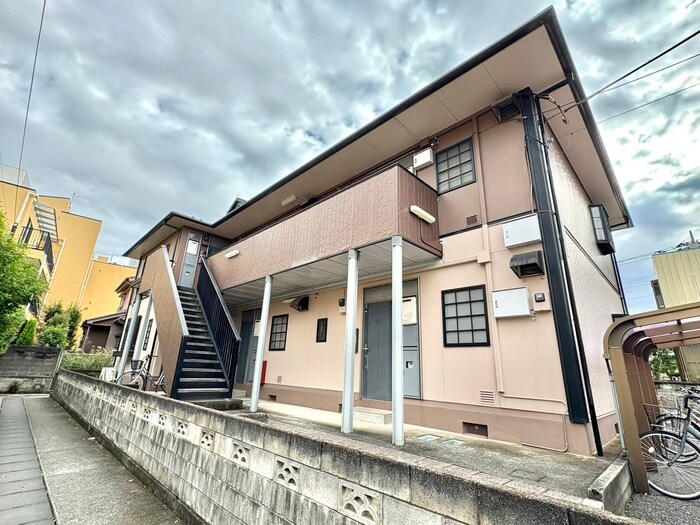 渡辺ハイツの物件外観写真