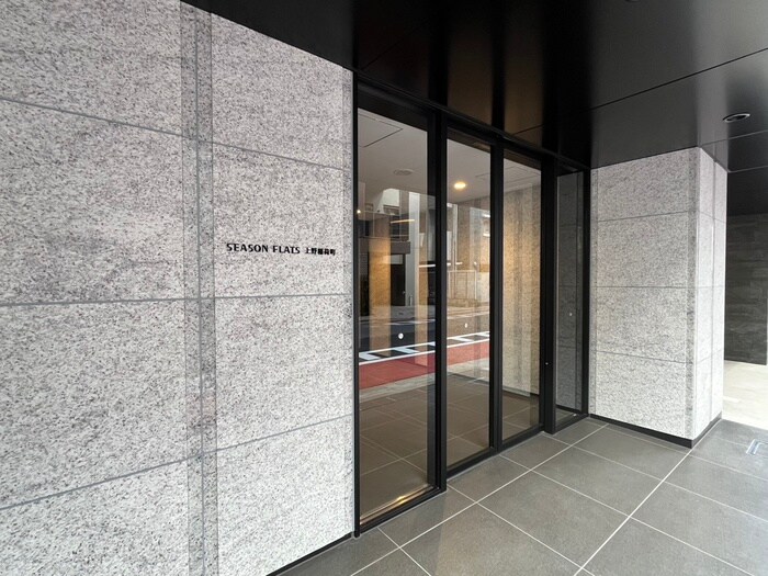 シーズンフラッツ上野稲荷町の物件外観写真